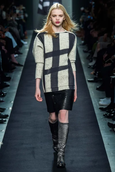 Look 13